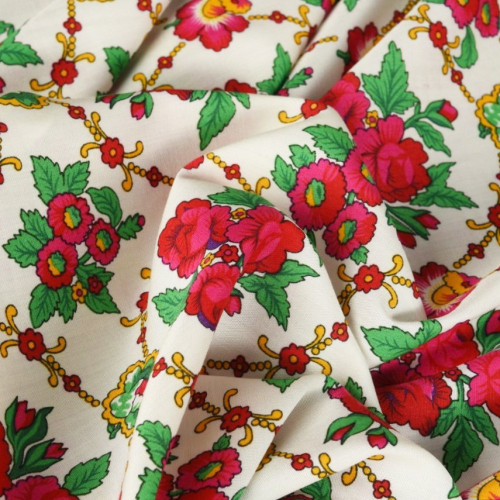 قماش شالكي مشجر كثيف - أبيض