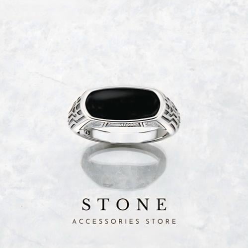 Onyx Ring