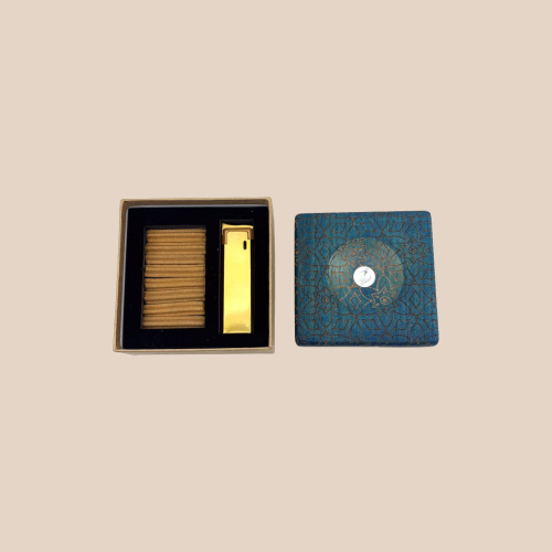 A set including a laser-engraved wick base + 8 oud wicks