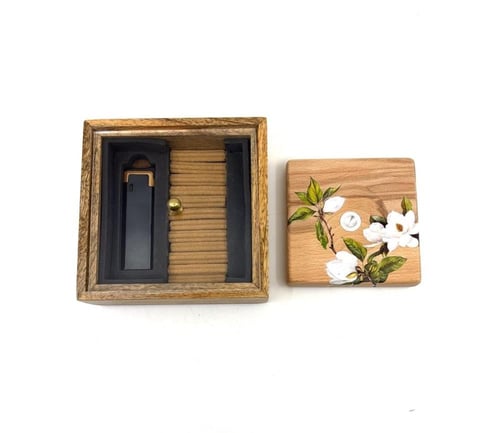 بوكس القاعدة الفريدة + 12 فتيل عود