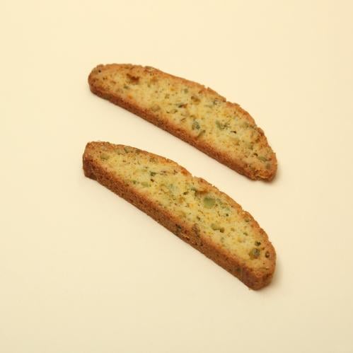 بسكوتي البرتقال والفستق