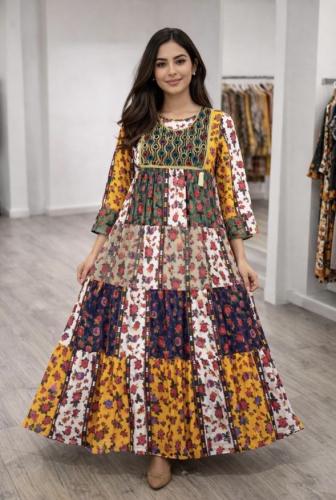 جلابية مميزة تجمع بين الاناقة والفخامة