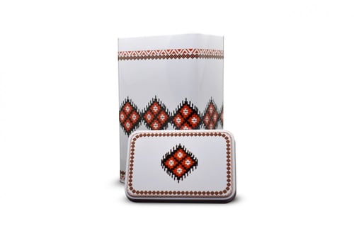 علبة معدن بنقش السدو