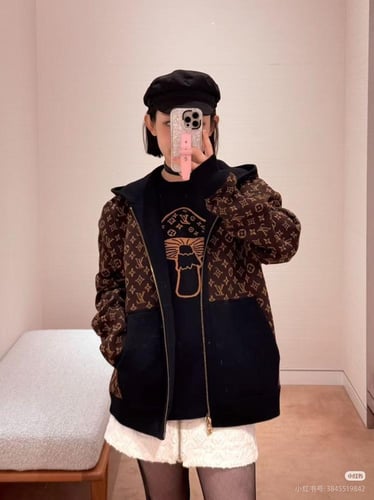 جاكيت دبل فيس LV