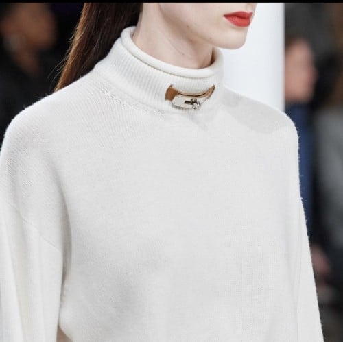 هاينك هيرمز بحزام الرقبه M