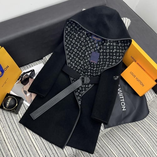 بالطو LV الجديد اسود وجهين ماستر