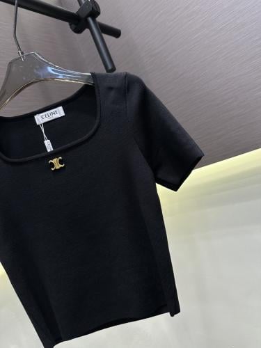 T-shirt C