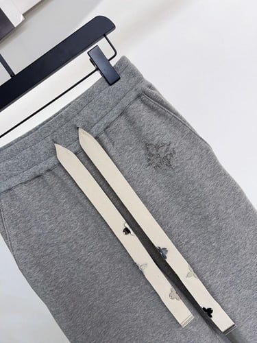 طقم LV بهودي