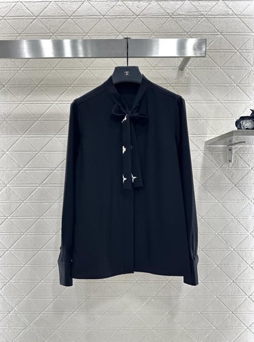 قميص حرير فخم LV