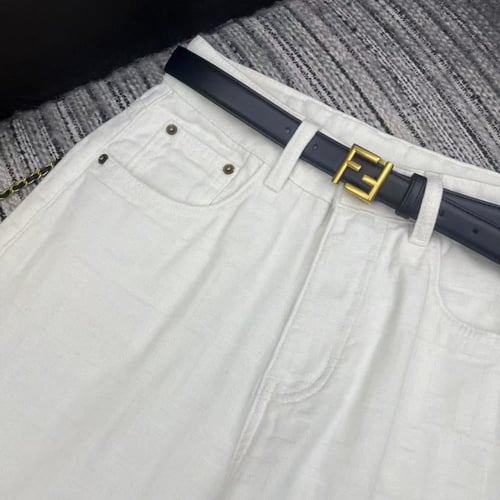 بنطلون الجينز F الآكثر طلبا