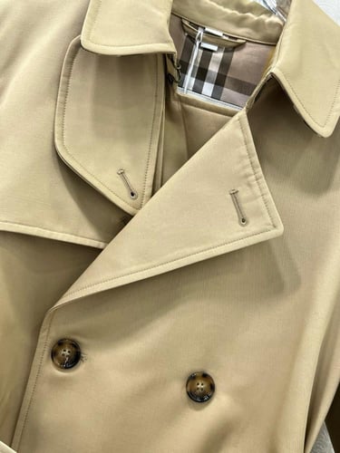 جاكيت بربري الجديد قصير