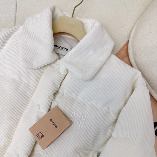 جاكيت ميوميو شامواه الفخم