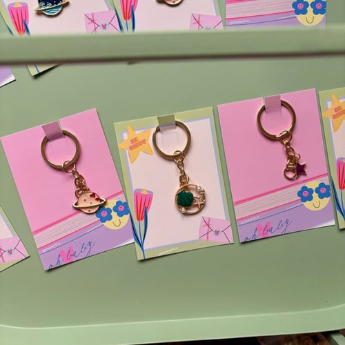 ميداليات مفاتيح منوعة