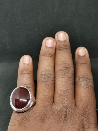 خاتم الفضة بحجر عقيق يماني كبدي بصياغة أحمد الدمام...
