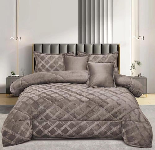 مفرش ميلانا ملمسة ناعم مخمل وفرو دافي نفرين