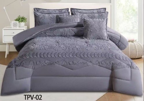 مفرش تلاير السادة بنقشة البازر من المخمل والفرو نا...