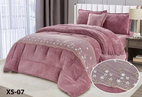 مفرش لاكسين ملمسة ناعم مخمل وفرو دافي نفر ونص