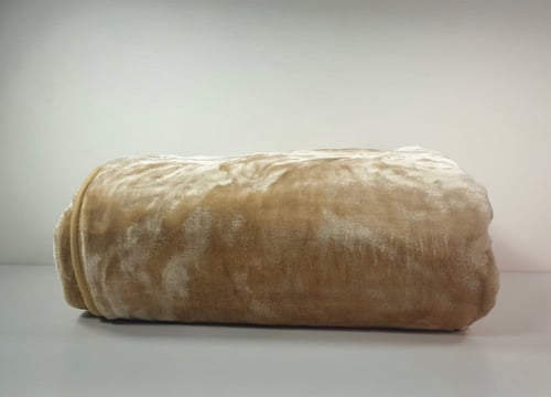 بطانية سادة شتوية دافئة بيج غامق 3 كيلو نفرونص