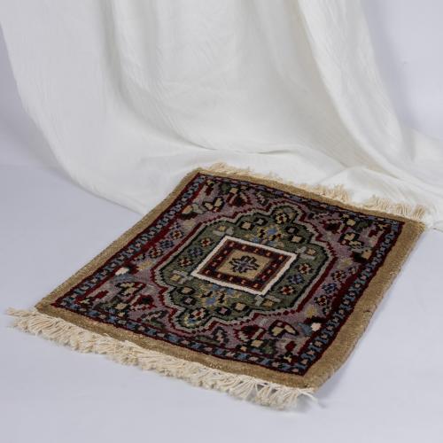 كوستر حرير هندي