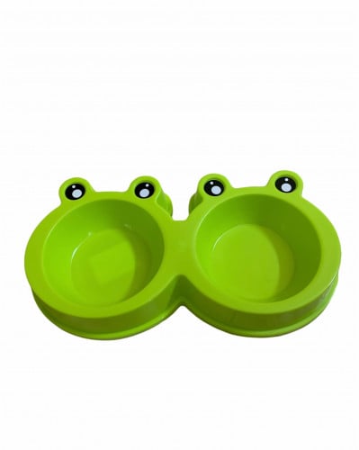 مئكلية مع مشربيه بلاستيك بشكل ضفدع