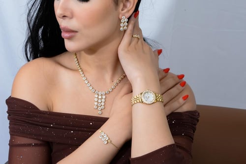 طقم إكسسوار WY3 جديد سلسال + حلق +خاتم+اسواره ذهبي