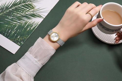 ساعة نُهى النسائية BH366 استيل باللون الفضي ايطار...