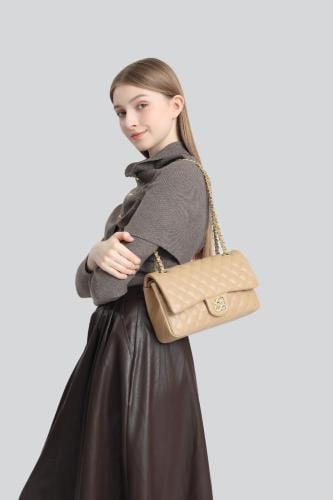 شنطة جلد نسائية اختيارك الأمثل APRICOT VE041