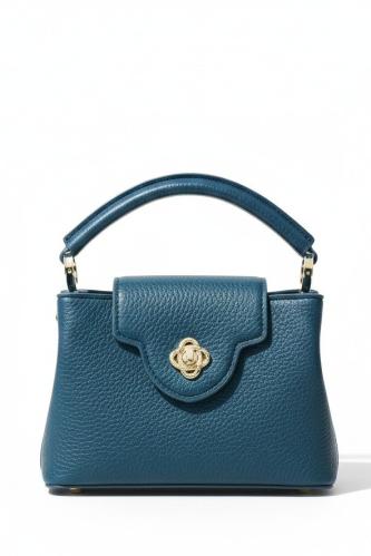 شنطة جلد نسائية اختيارك الأمثل BLUE VE016