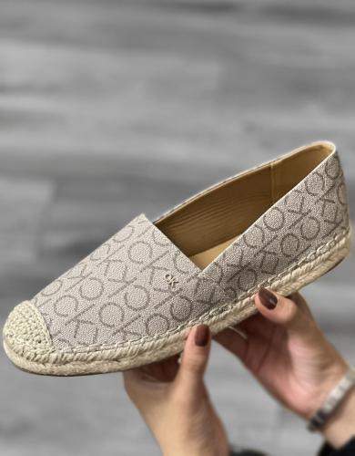 جزمة نسائية كالفن كلاين