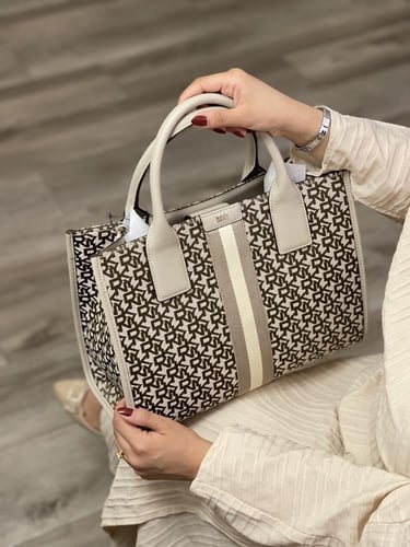 شنطة كروس بودي ماركة دكني