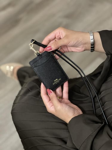 حامل بطاقات كوتش