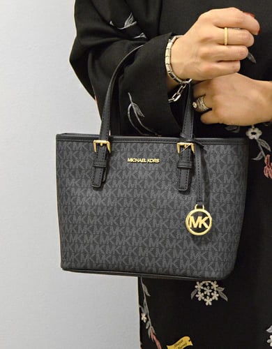 شنطة كروس بودي مايكل كورس