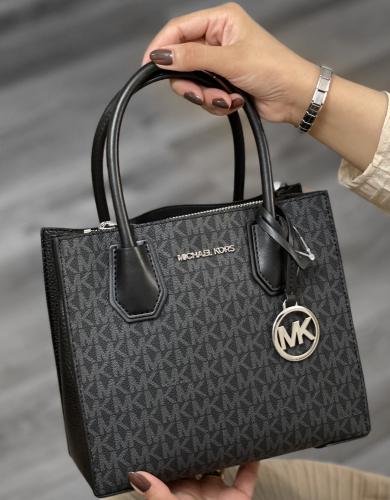 شنطة كروس بودي مايكل كورس