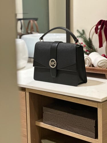 شنطة كروس بودي مايكل كورس