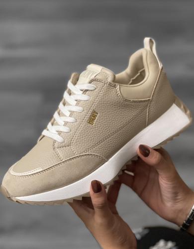 جزمة نسائية دكني