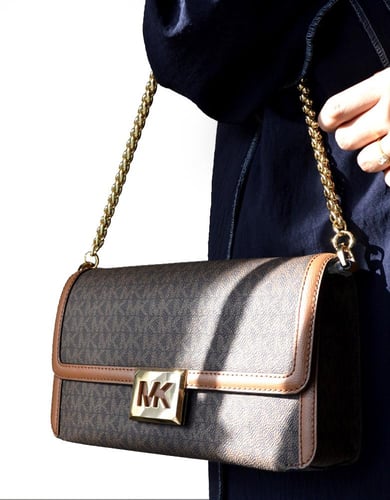 شنطة كروس بودي مايكل كورس