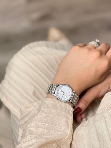 ساعة نسائية من دكني