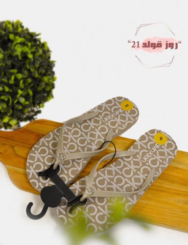 حذاء نسائي من كالفن كلاين