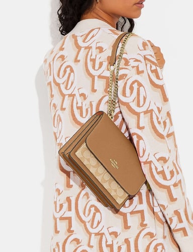 شنطة كروس بودي كوتش