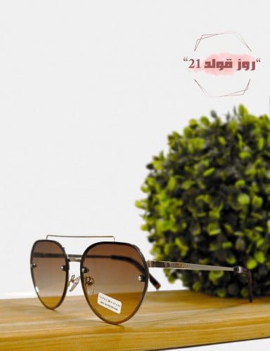 نظاره نسائيه من تومي هلفيقر