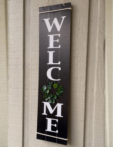 لوحة خشبية معلقة WELCOME