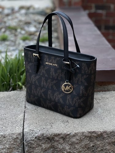 شنطة كروس بودي مايكل كورس