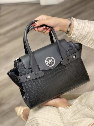 شنطة كروس بودي مايكل كورس