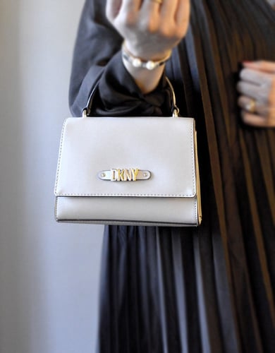 شنطة كروس بودي ماركة دكني