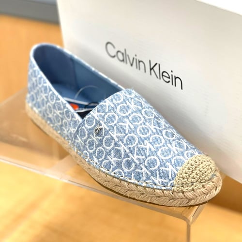 جزمة نسائية كالفن كلاين