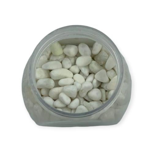 حجر ملون ابيض