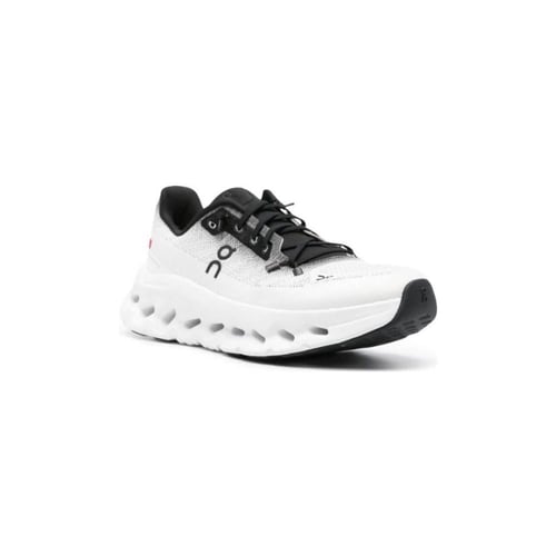 حذاء أون رانينغ كلاودتلت أبيض أسود