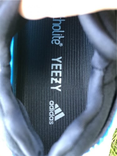 Yeezy Boost 700 V3 'Arzareth' | ارزاريث