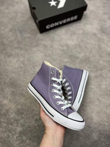 Converse Unisex Chuck Taylor All Star Canvas Shoes...