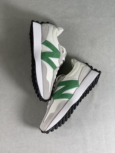 New Balance 327 'Rain Cloud Varsity Green'